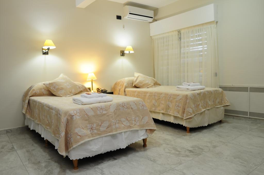 Hotel Euzko Alkartasuna Macachín Esterno foto