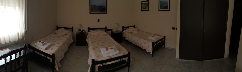Hotel Euzko Alkartasuna Macachín Esterno foto
