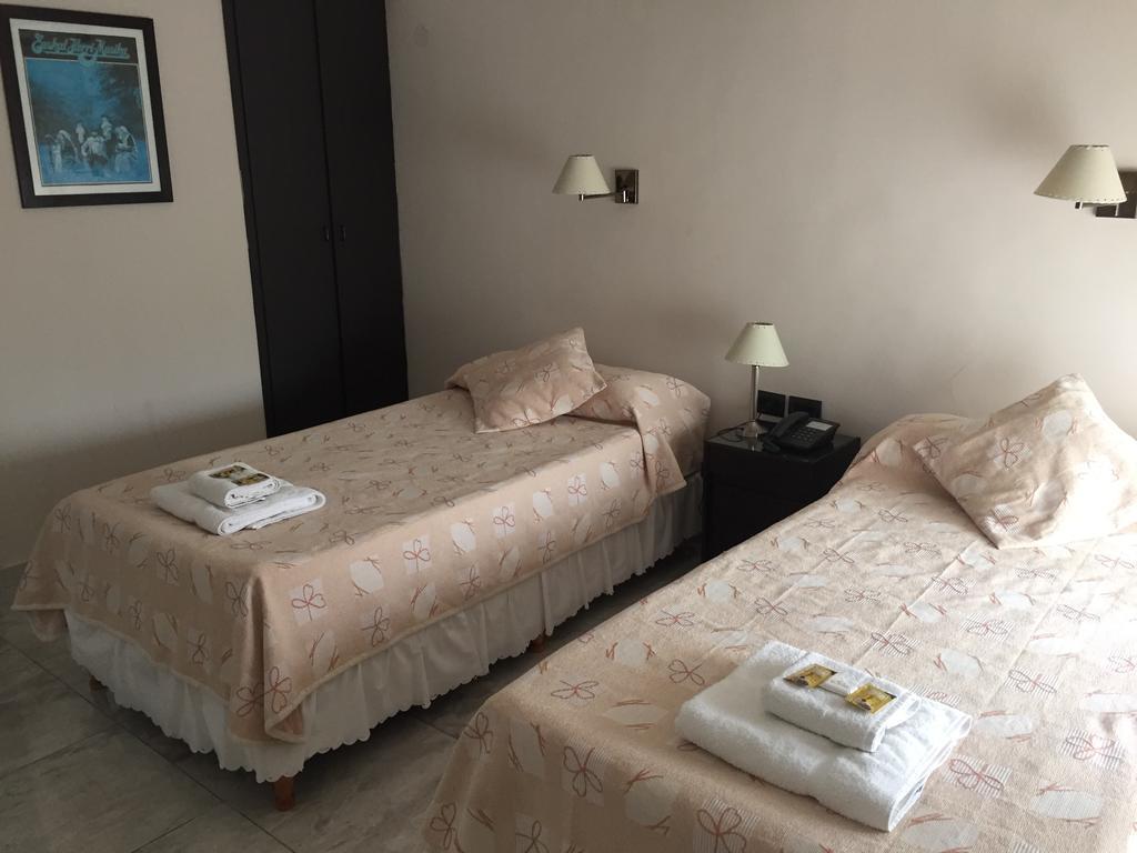 Hotel Euzko Alkartasuna Macachín Esterno foto